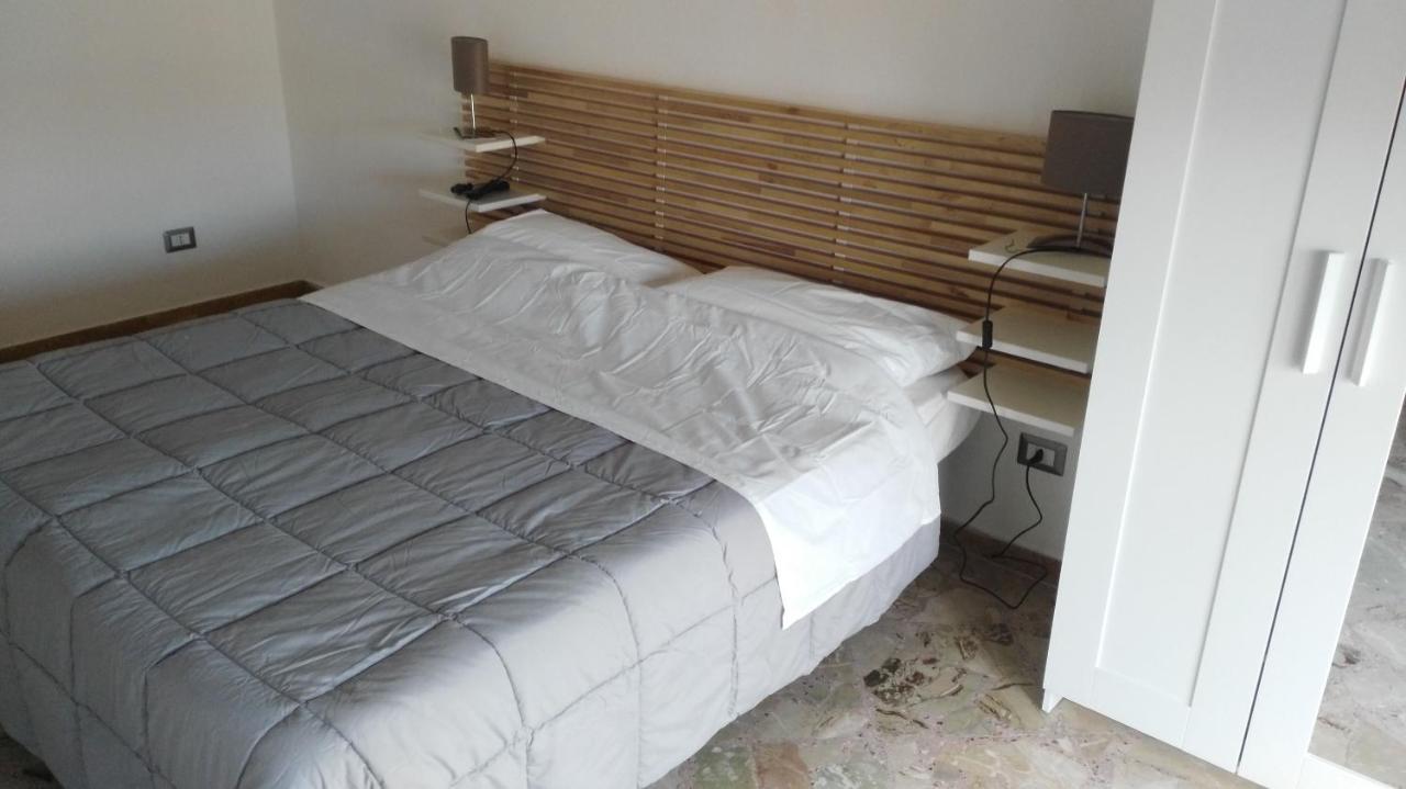 A Ficurinia Apartment Syracuse Luaran gambar