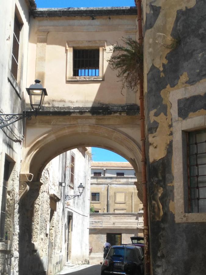 A Ficurinia Apartment Syracuse Luaran gambar